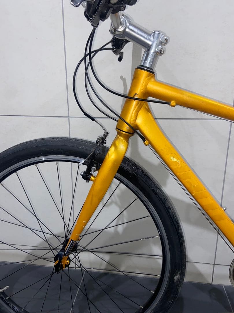 GIANT GRAVIERクロスバイク　ジャイアント　グラビエescape r3