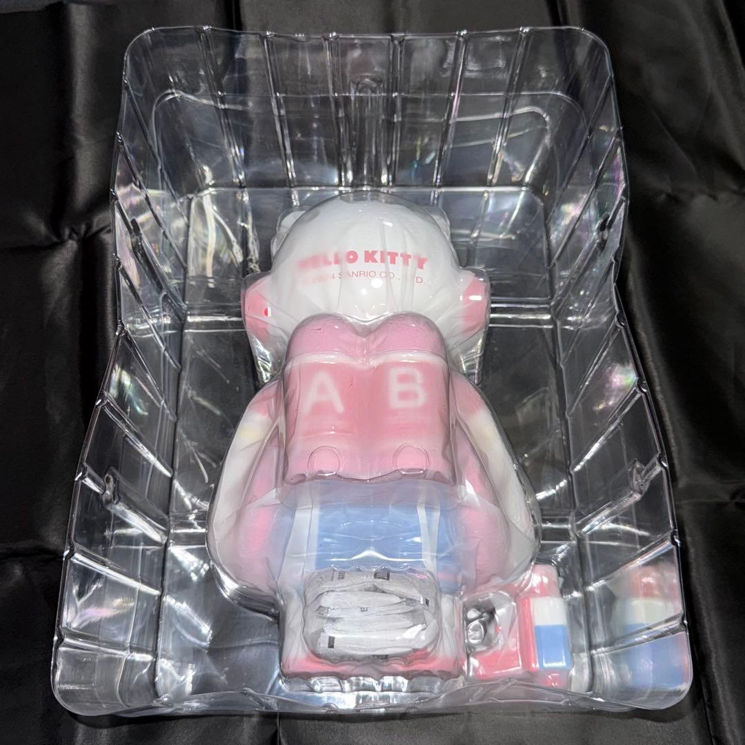 POPMART 400% MOLLY SANRIO サンリオ　 ハローキティ