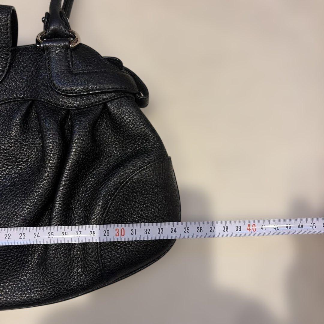 Ferragamo ブラックレザー ハンドバッグ 約30cm