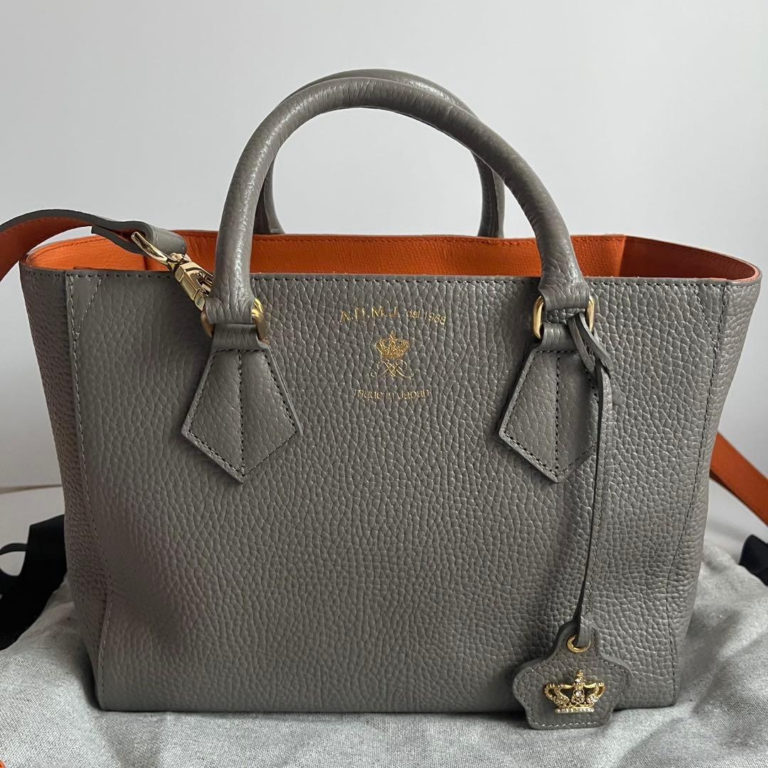 ✨未使用保管品✨　ADMJ 　ハンドバッグ　レザー　グレー　エンブレム