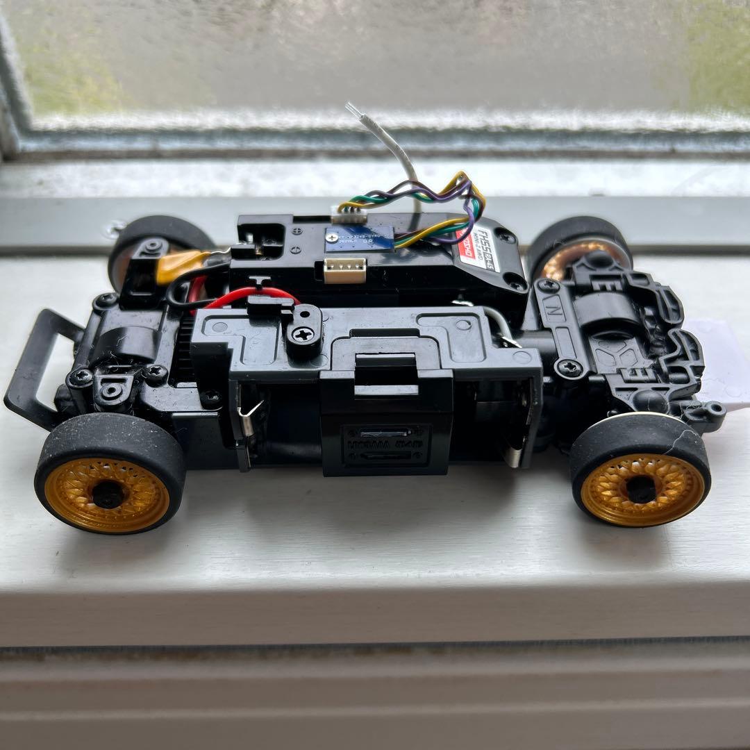 京商　ミニッツAWD シャシ＋ボディ