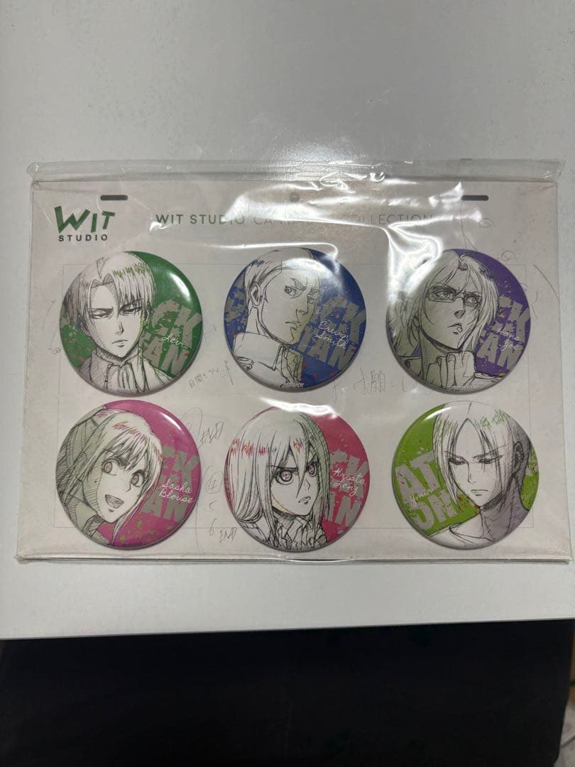 進撃の巨人　WIT STUDIO 缶バッジコレクション