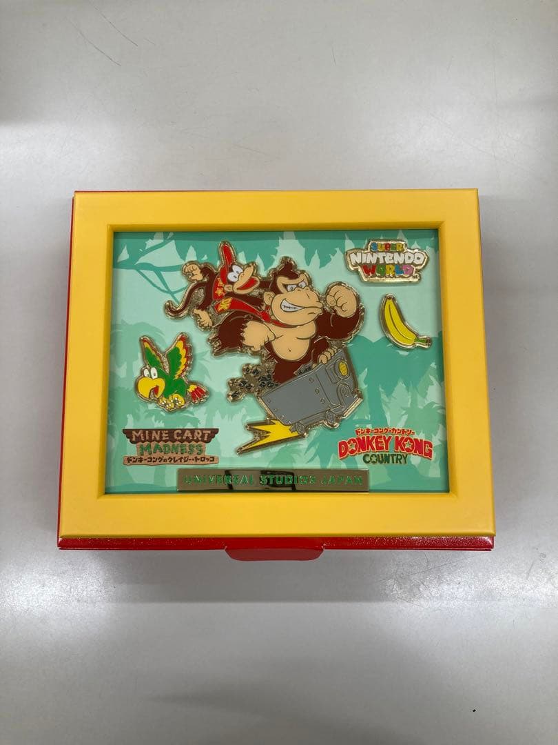 ドンキーコング　ピンバッジ　オブジェ　非売品