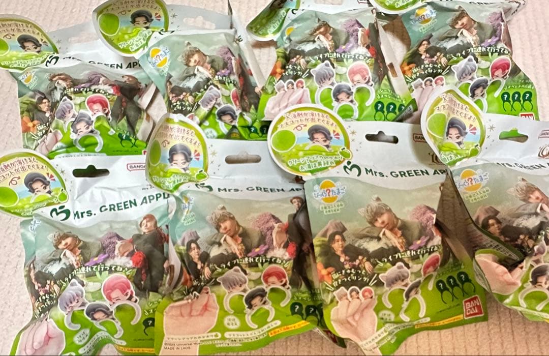 Mrs. GREEN APPLE びっくらたまご １BOX分8個　ミセス