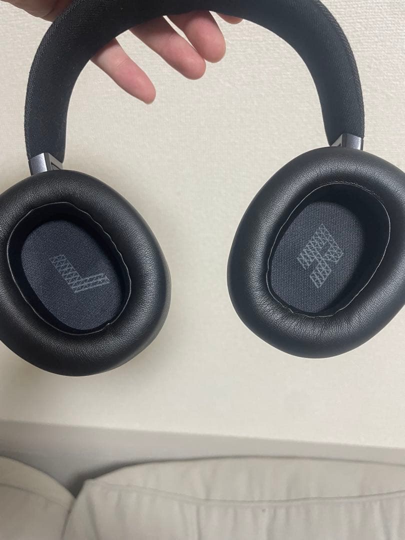 JBL Live 700nc ワイヤレスヘッドホン ブラック