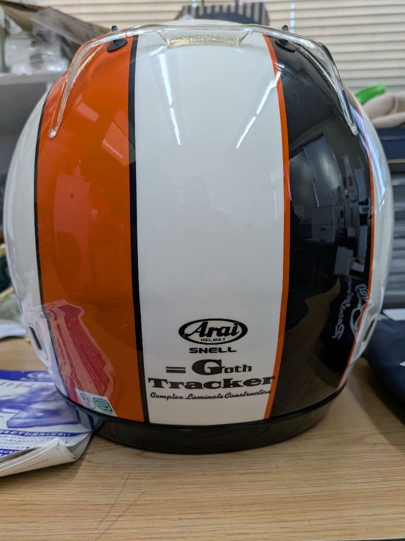Arai フルフェイスヘルメット ゴストラッカーｌサイズ
