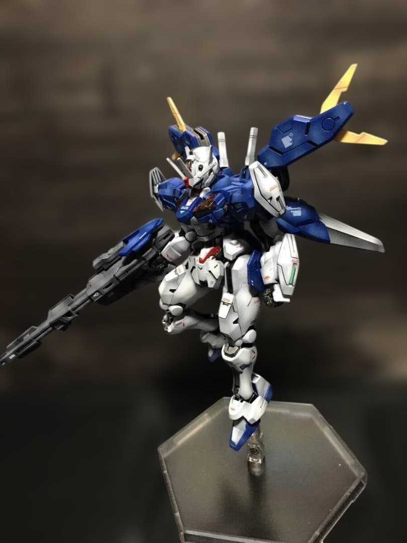 水星の魔女　HG 1/144 エアリアルリビルド　グラデーション全塗装完成品