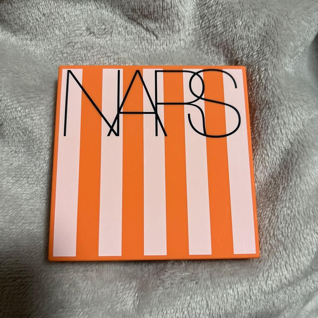 NARS ホットエスケープ チークパレットⅢ 箱なし未使用品 限定 匿名配送