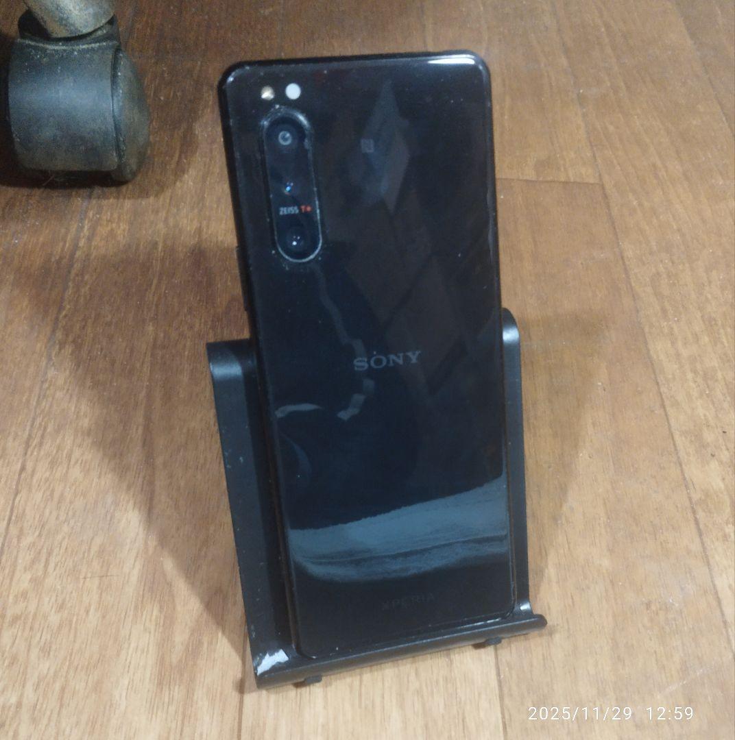 Sony Xperia 5 Ⅱ Softbank ブラック 画面に縦の線あり