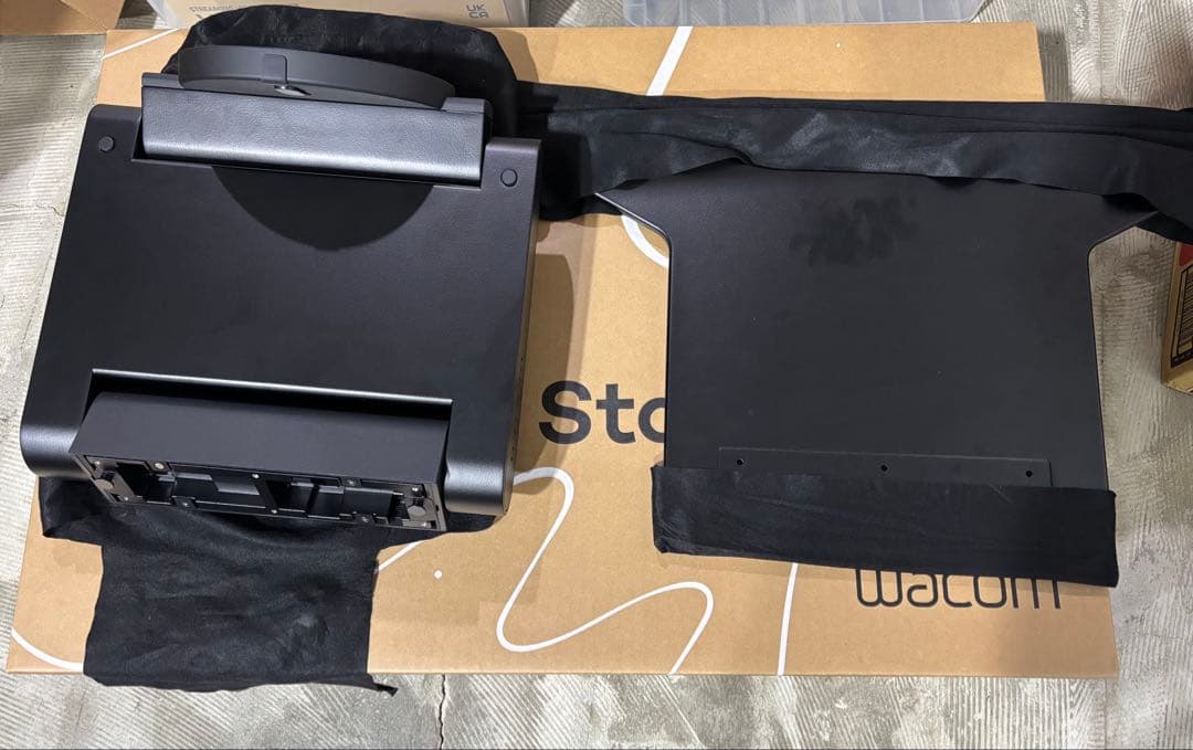 【専用スタンド付き】Wacom Cintiq Pro 27