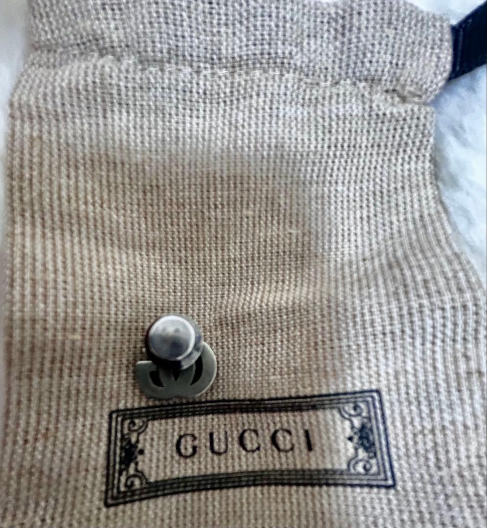 新品同様 GUCCI ダブルGロゴ ピンブローチ