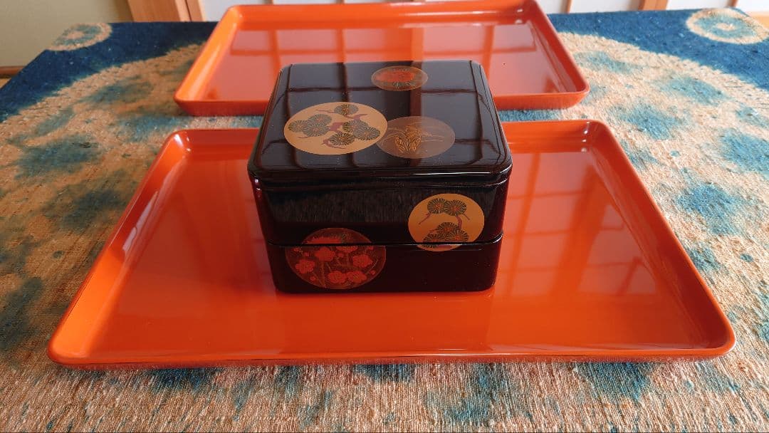 輪島塗洗朱面取研出運び盆一組