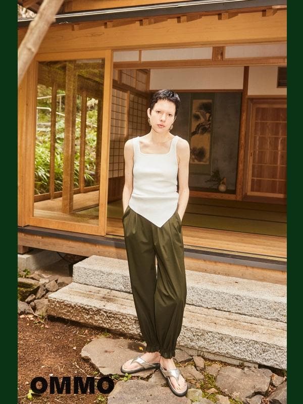 新品・未使用【OMMO】タンクトップ ASYMME TUCK KT TOP 白
