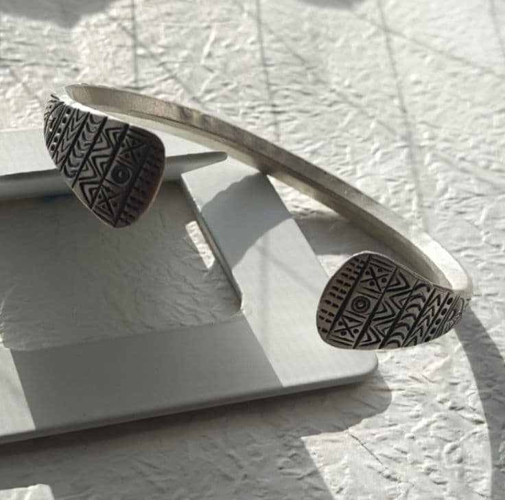 【新品】カレンシルバー バングル /カレン族 /民族模様/高純度/ 32g