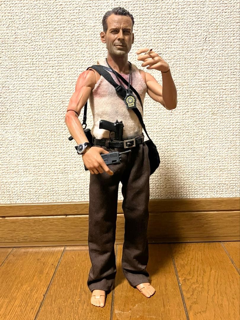 本日終了　ダイハード　1/6カスタム　フィギュア　ホットトイズ　ブルースウィルス