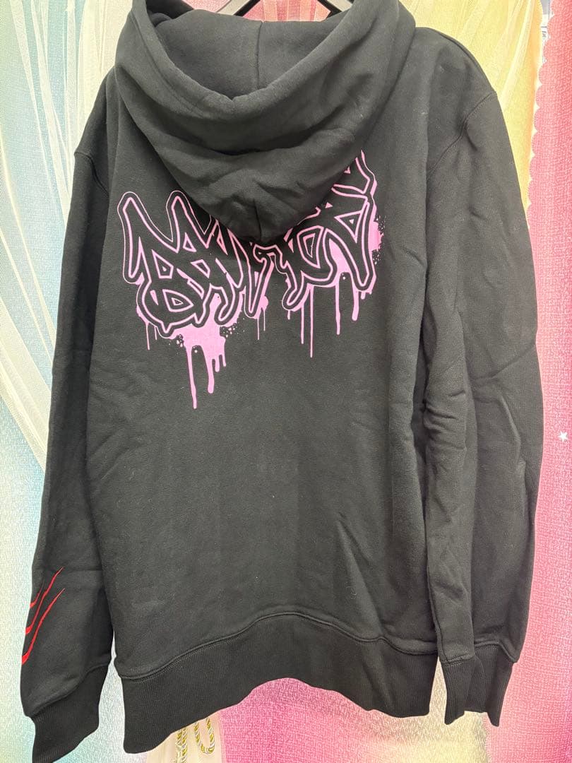 キズ　DAMAGEパーカー