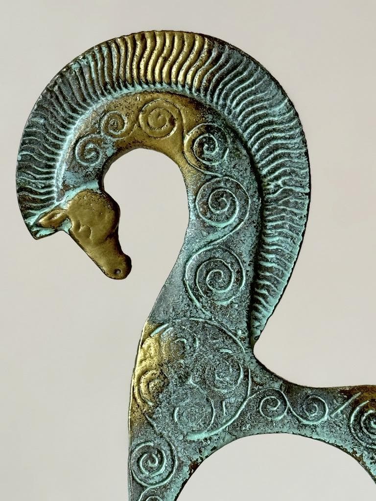 古代ギリシャ　スパルタ　ブロンズ製　馬の像　幾何学時代　レプリカ