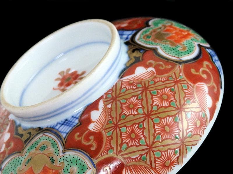 古伊万里　金襴手　七宝紋に菊花四方襷紋の図　大振蓋茶碗　A531AS-CJb