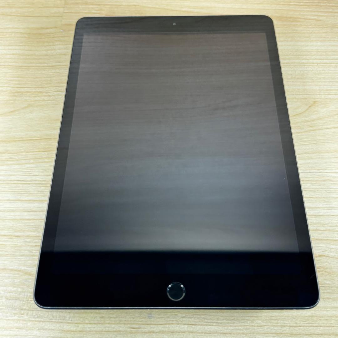 P237 iPad 第8世代 32GB Wi-Fi おまけ付き