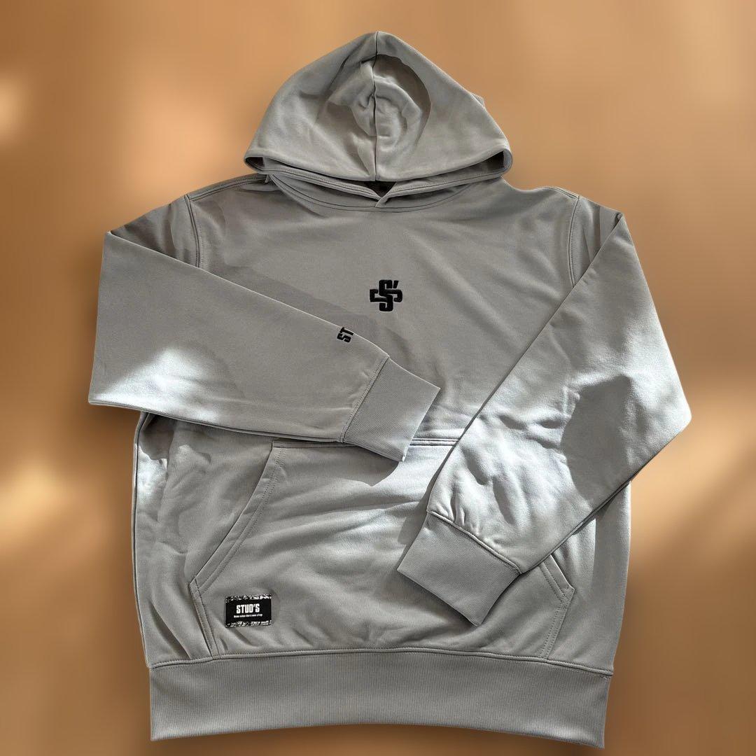 studs スタッズ　パーカー　2セット