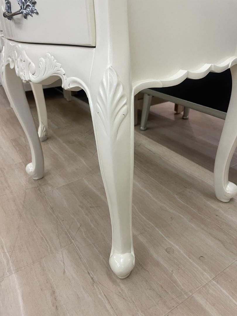 マホガニー　2段チェスト　ナイトテーブル　アンティーク　チェスト　ホワイト　輸入