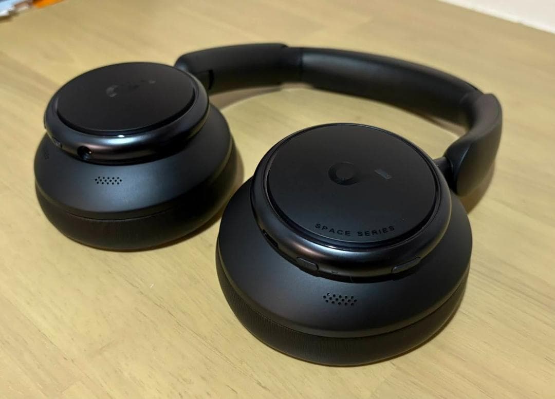 Anker Soundcore Space Q45＋スタンド