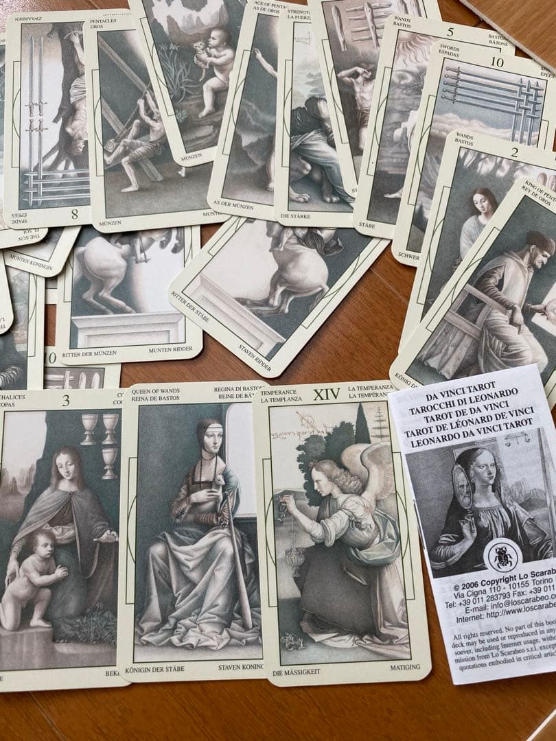 未開封　Italia産　ダヴィンチタロットカード