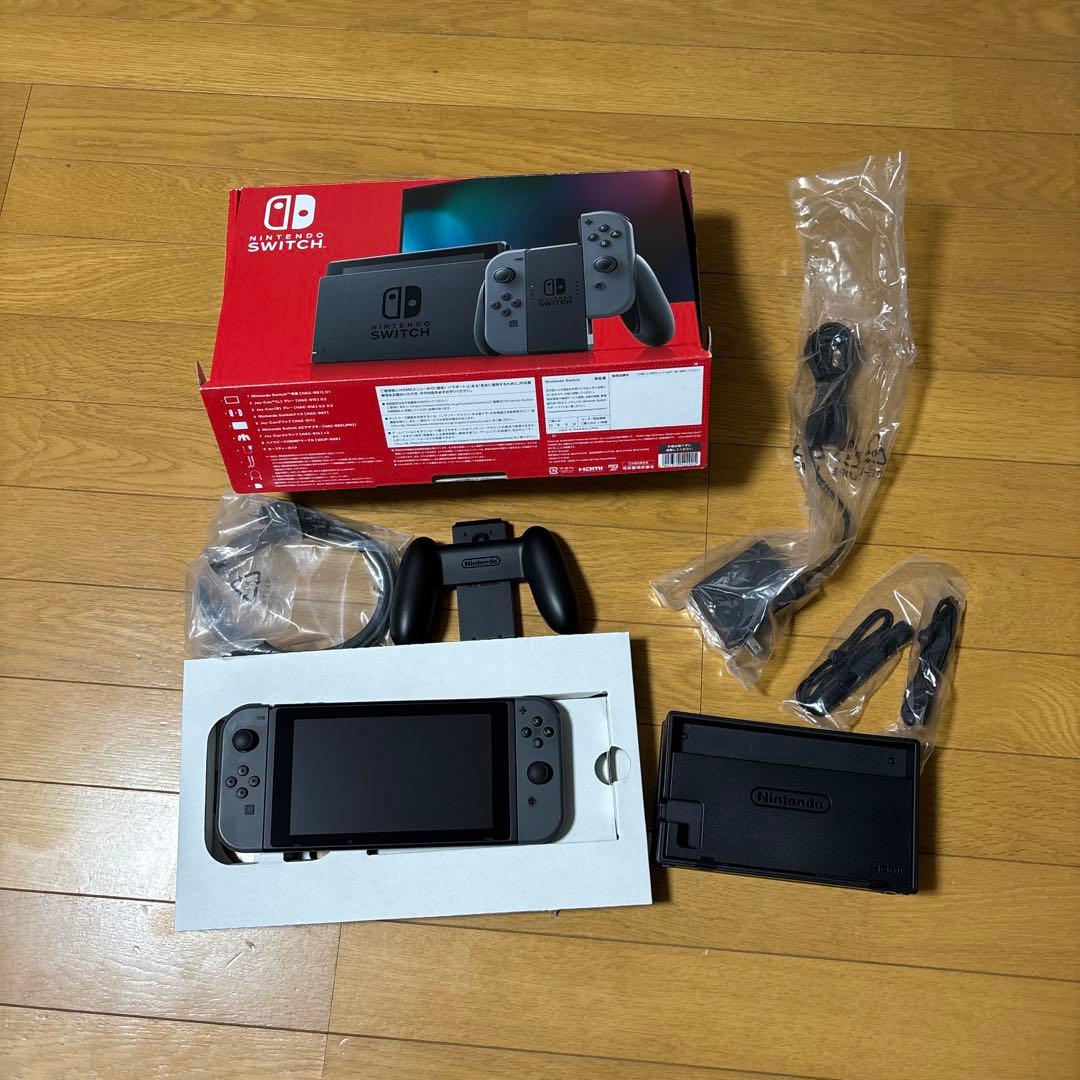 r*i様 Nintendo Switch グレー 本体