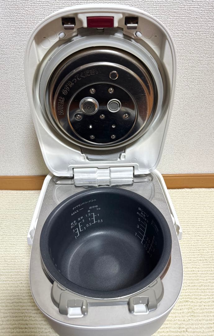 炊飯器 Panasonic5.5合 SR-MPW100 2021年製動作保証