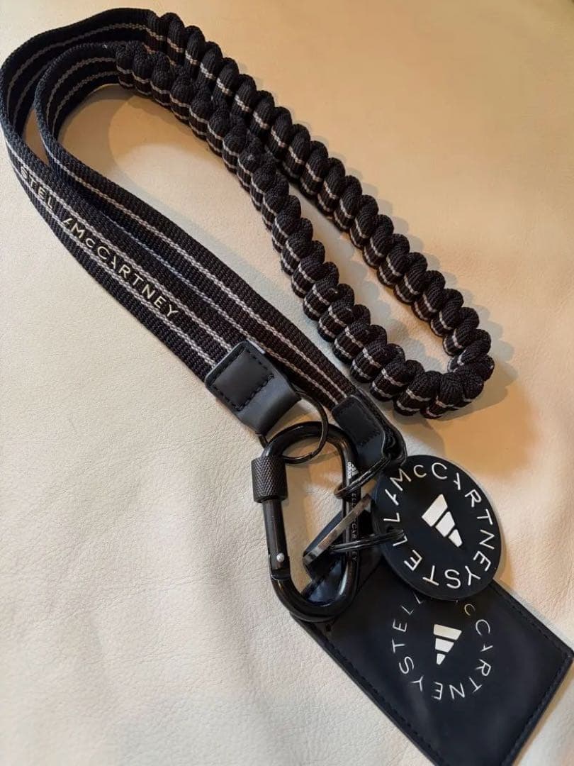 adidas by Stella McCartney ランヤード 黒 ブラック