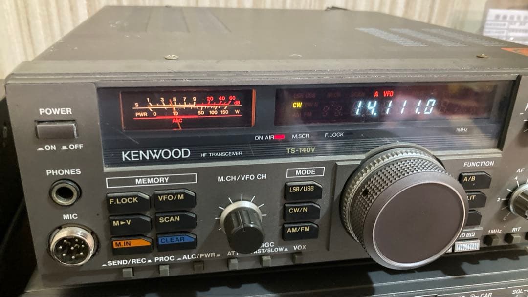 KENWOOD TS-140V HF10W受信機　（トランシーバー）