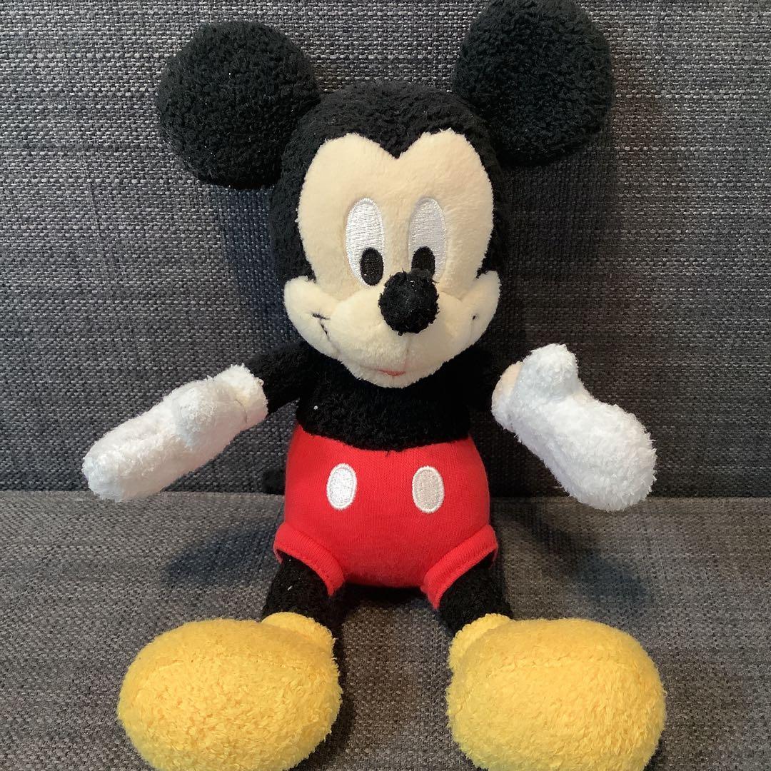 ミッキーのぬいぐるみ