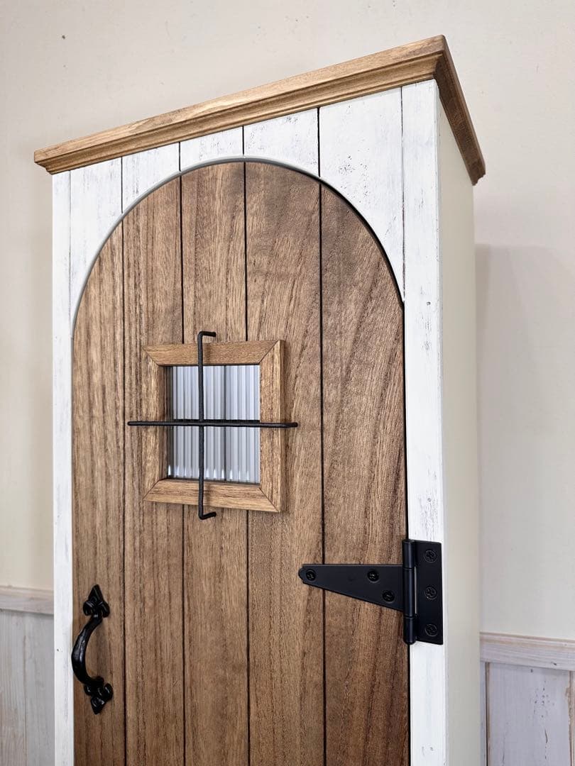 M*o様 【1点のみ試作デザインのためお値引き】アンティークの扉のようなキャビネ