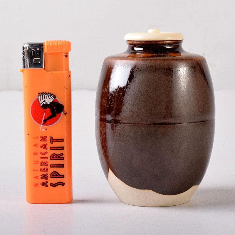 茶道具　洛東香月作　肩衛茶入　蜀江錦仕覆付　共箱　V　7584