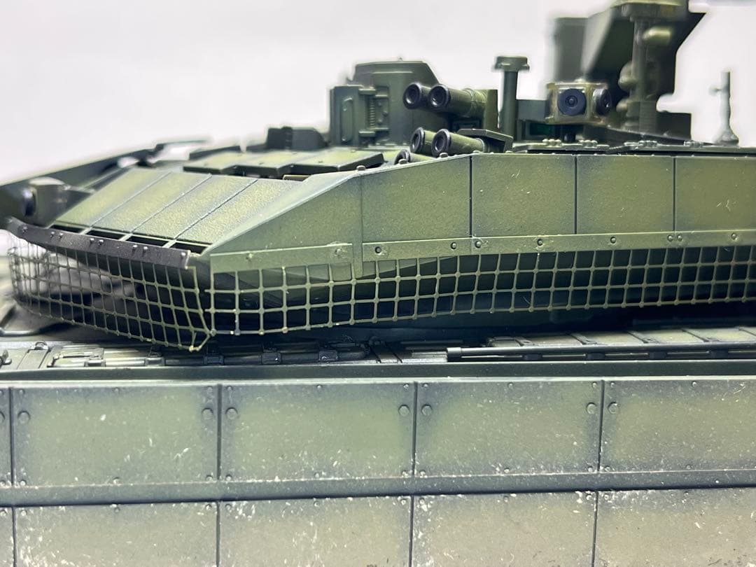 アミュージングホビー 1/35 T-90M （完成品）