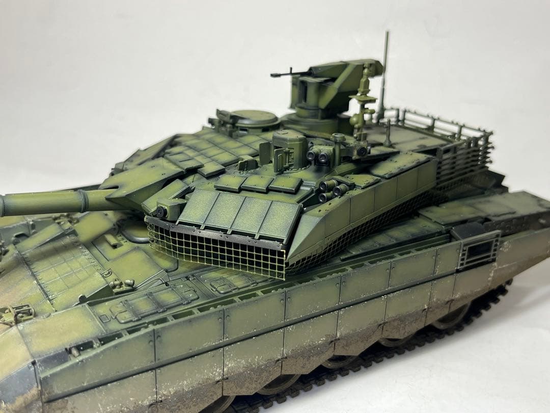 アミュージングホビー 1/35 T-90M （完成品）