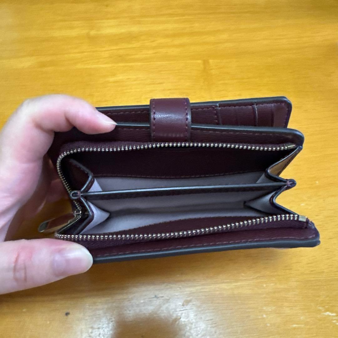 【新品未使用】kate spade 花柄 二つ折り財布