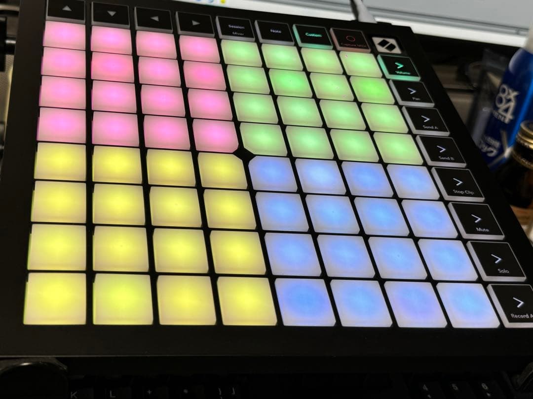 Novation Launchpad X MIDIパッド　製品登録解除済み
