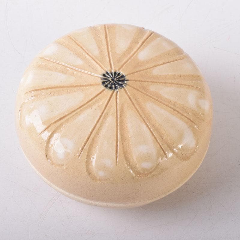 茶道具　春香堂　葵窯　加藤春二作　菊花　千年菊方　香合　共箱　V　7850