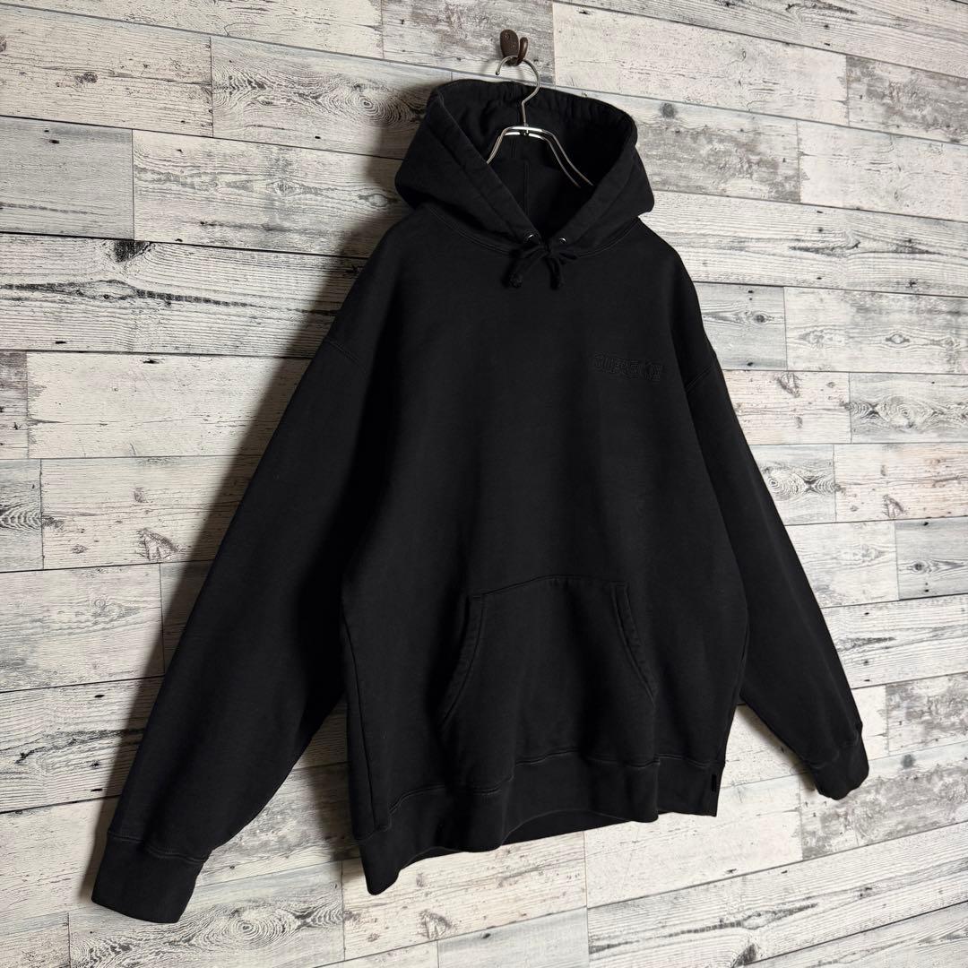 【希少コラボ】シュプリーム×スマーフ☆ 背面ビッグ刺繍ロゴ入りパーカー.