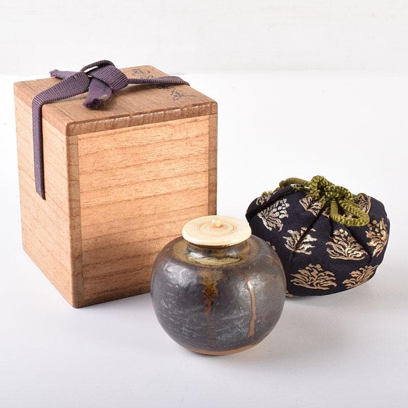 茶道具　高取焼　高取丸壺茶入　仕覆付　在銘　時代箱　V　6881