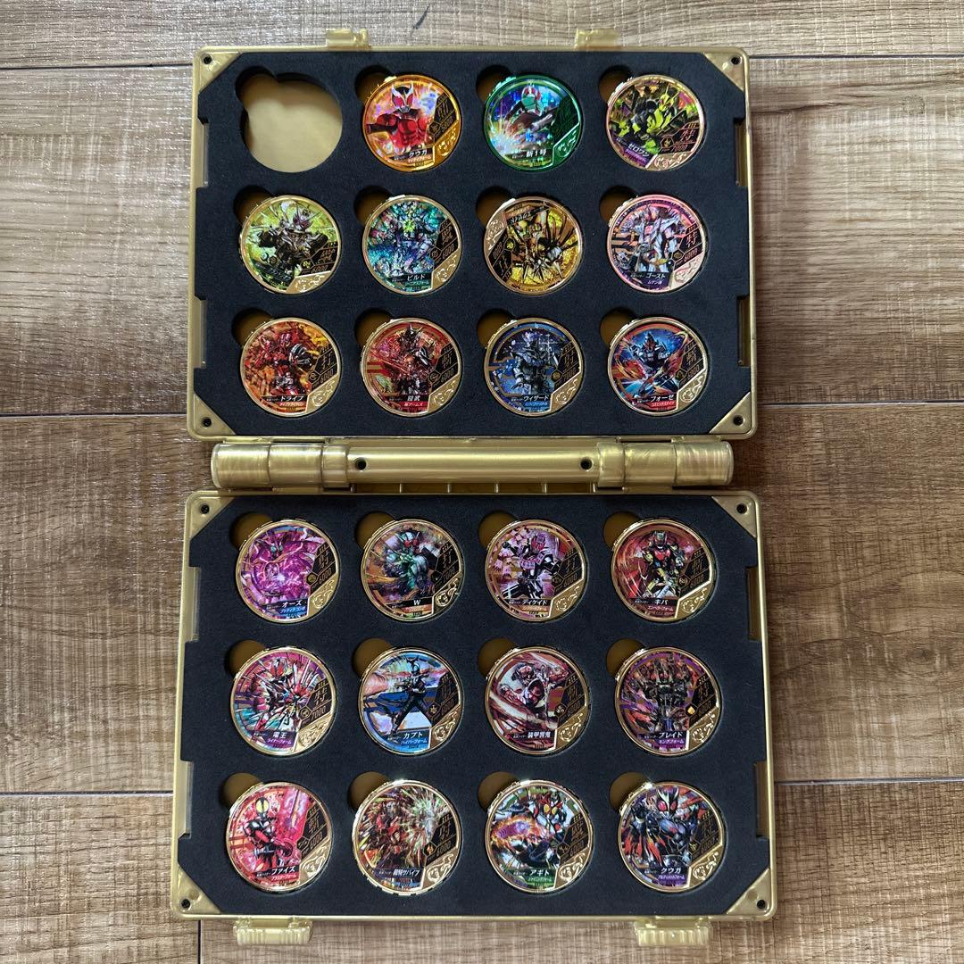 ブットバソウルGOLDメダルセット　メダルホルダー