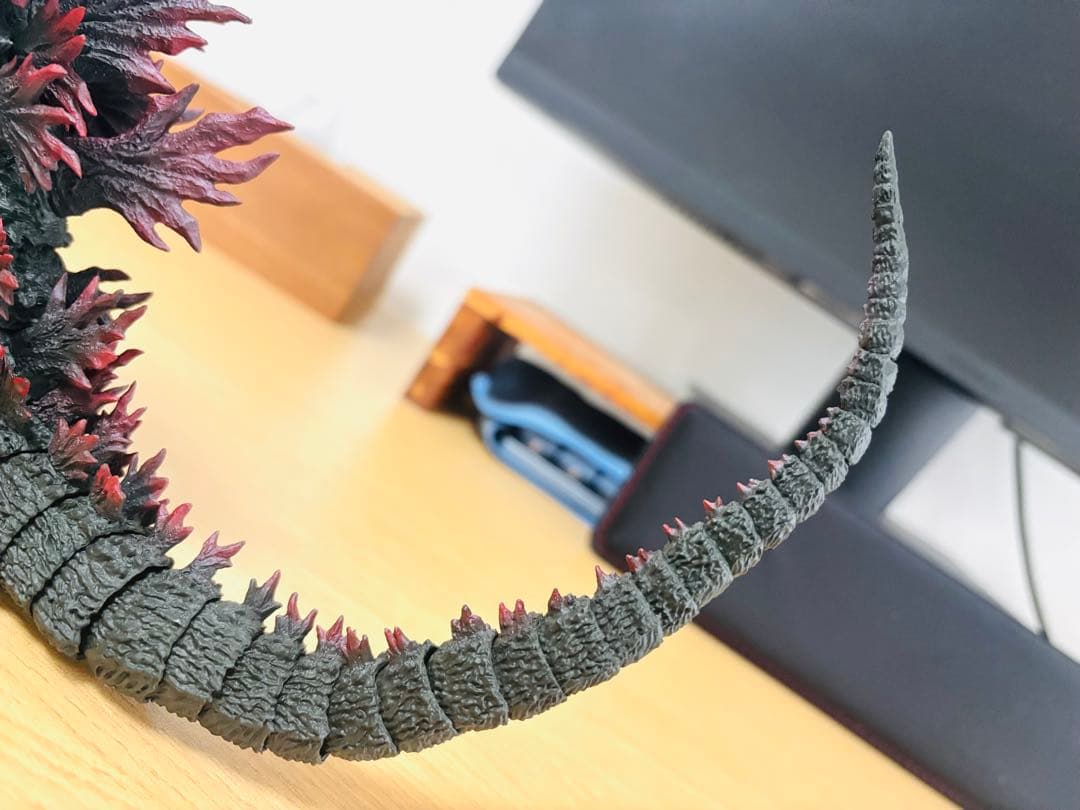 S.H.MonsterArts モンスターアーツ　ゴジラ　2000