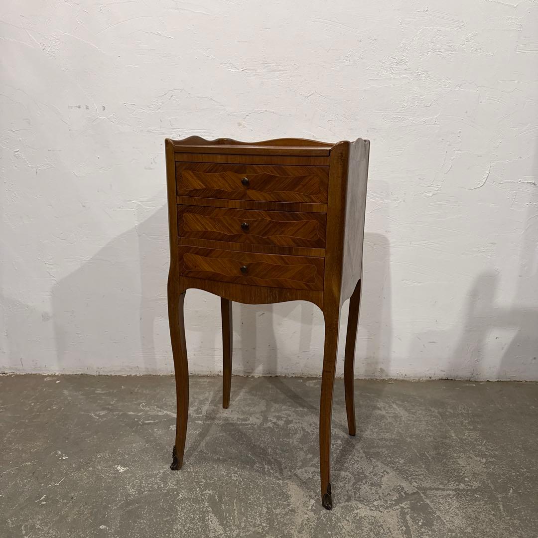 年末年始saleヴィンテージ　木製サイドテーブル　引き出し付き　3段