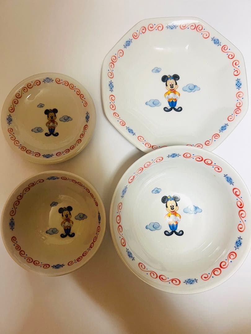 ミッキーマウス　中華用食器セット