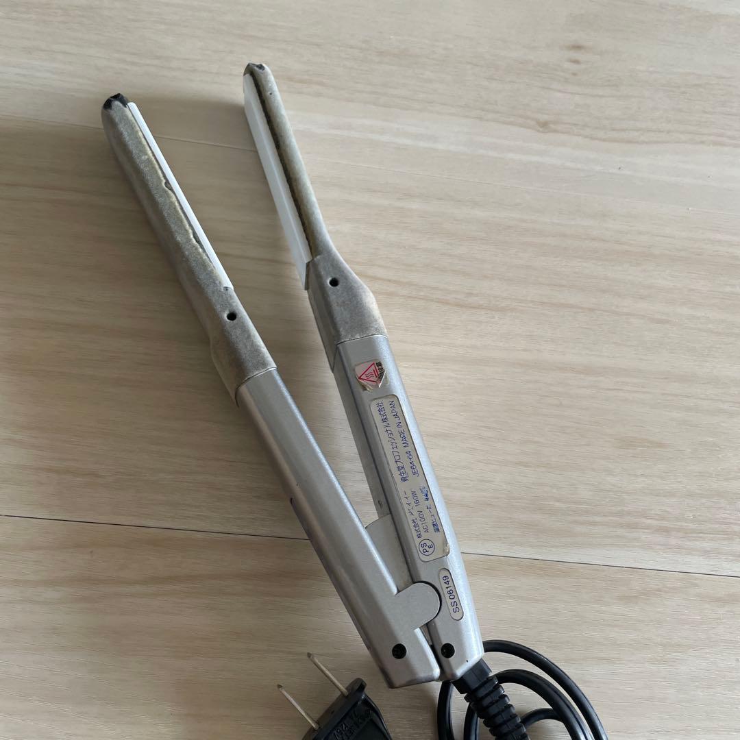 資生堂　ストレートヘアアイロン シルバー