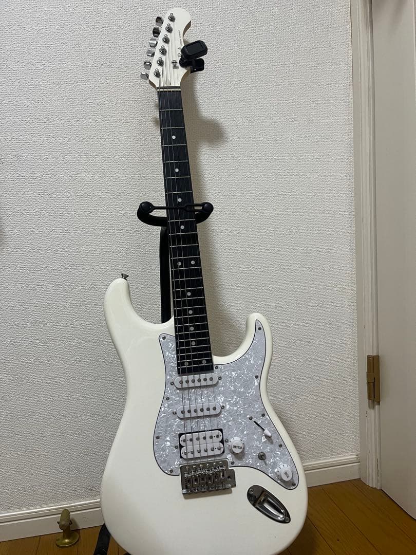 エレキギター ホワイト(アンプ付）