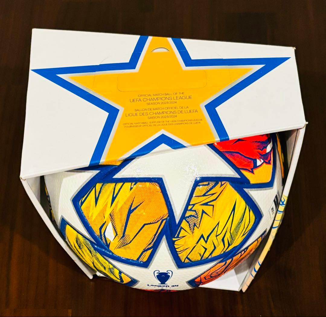 アディダス サッカーボール チャンピオンズリーグ　公式試合球 5号