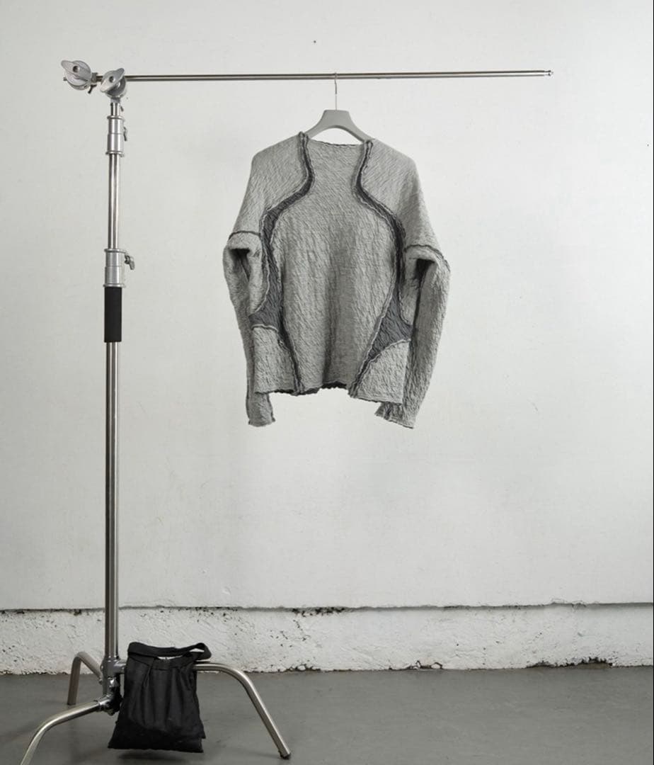 トップス NVRFRGT PANELED LONG SLEEVE T SHIRT