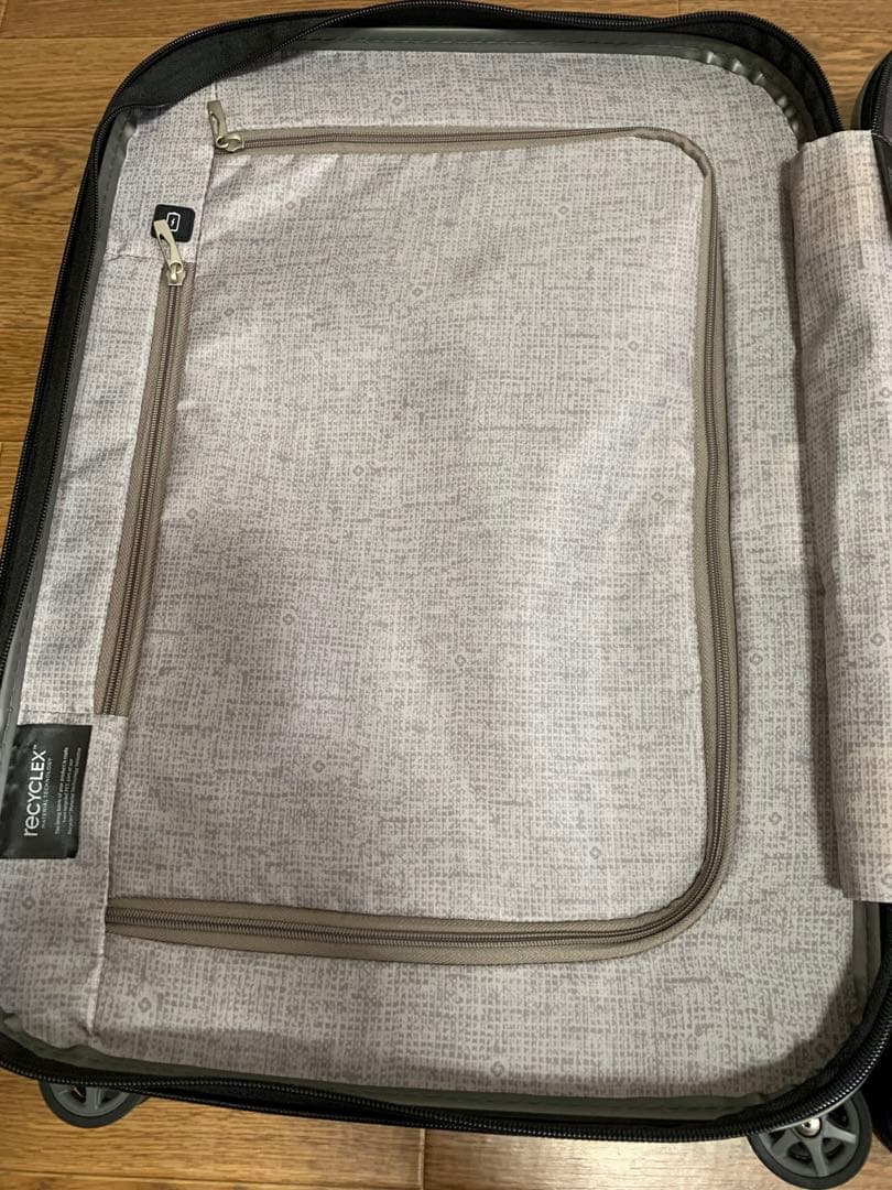 サムソナイト シーライト55EXP 36-42L メタリックグリーン 機内持込み